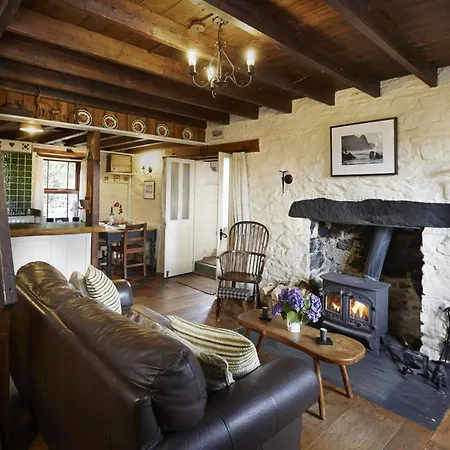 Вилла Bryn-Y-Gof Llwyn-Dafydd Экстерьер фото